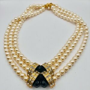 Vintage faux Pearl and Black Stone Necklace